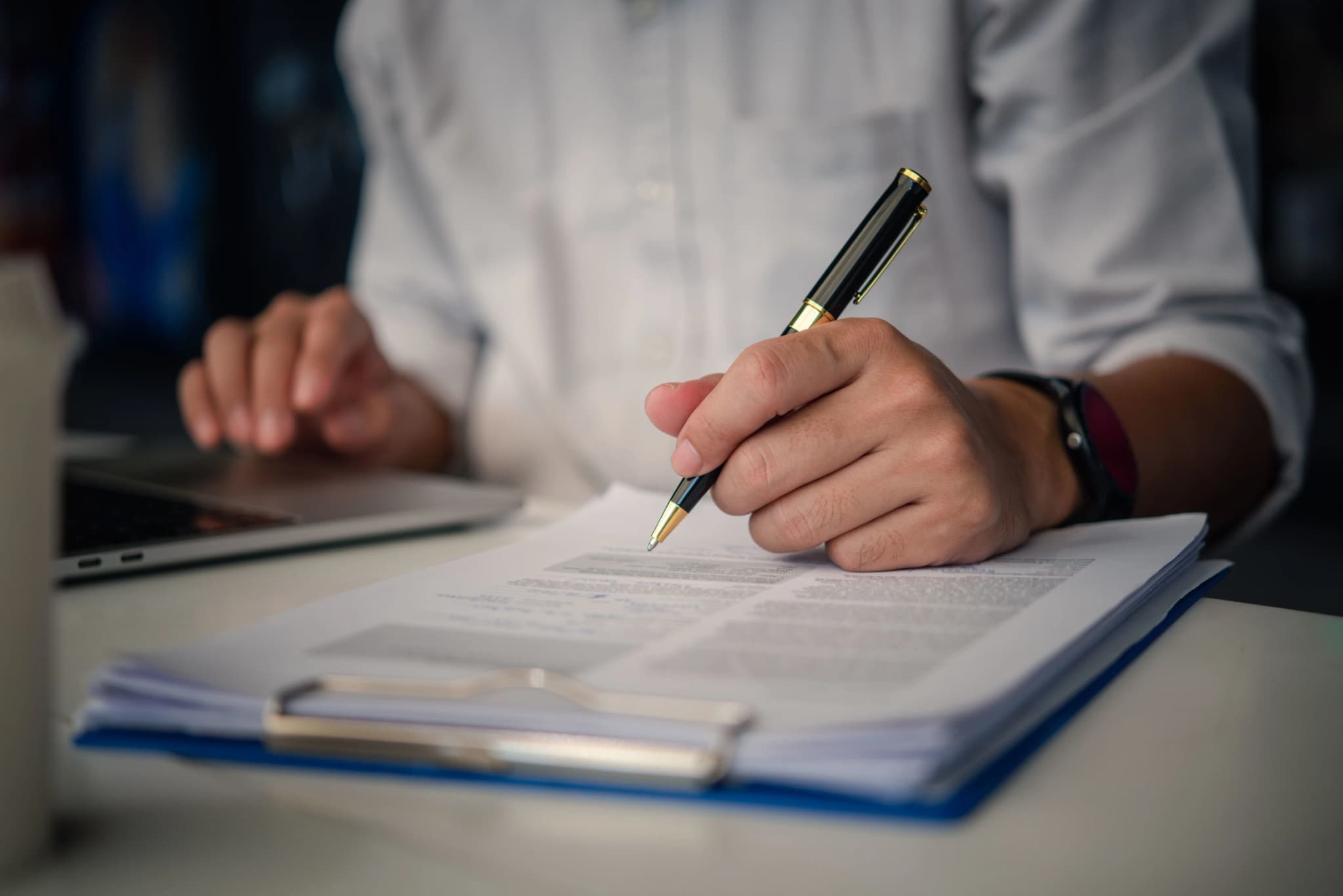 Deemed Contracts Business Electricity Rates Explained (UK Guide)